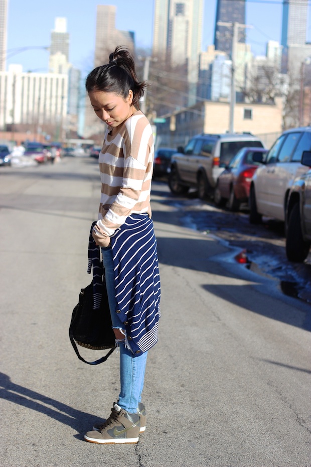 ripped jeans, stripes, nike wedge dunks