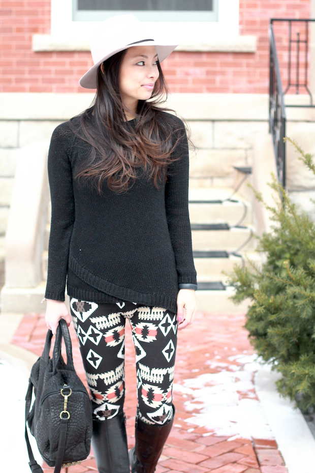 aztec leggings, white plum, printed leggings, fedora