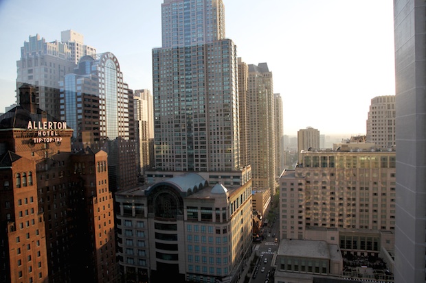 52 eighty lounge, mile north hotel, chicago rooftops, champagne rooftop lounges