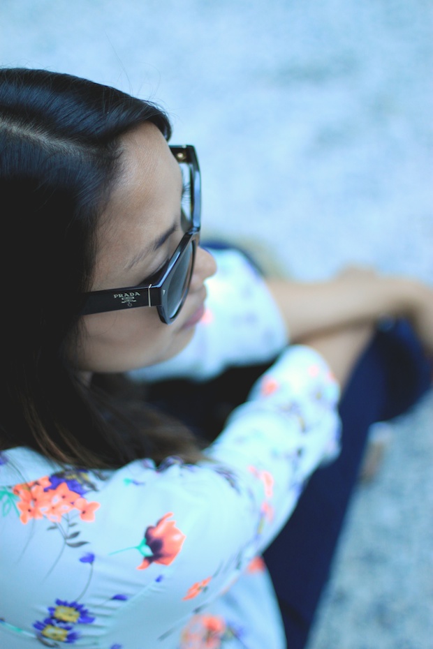 nastygal spring blouse, floral blouse, prada cat eye sunglasses, bucket bag, dolce vita niro sandals