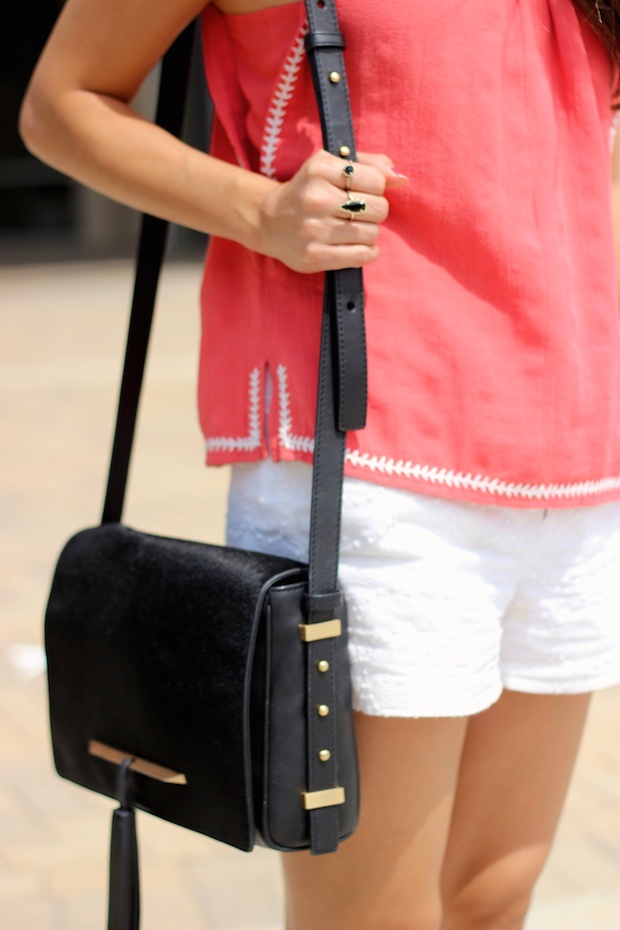 dolce vita sedona embroidered top, white embroidered shorts, kendra scott skylen ring, kendra scott skylie necklace