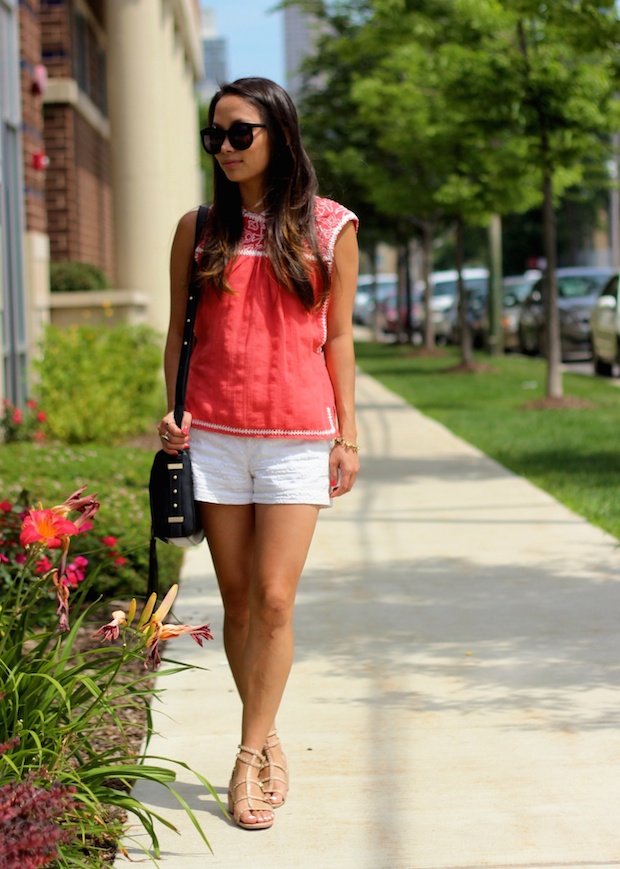 dolce vita sedona embroidered top, white embroidered shorts, kendra scott skylen ring, kendra scott skylie necklace