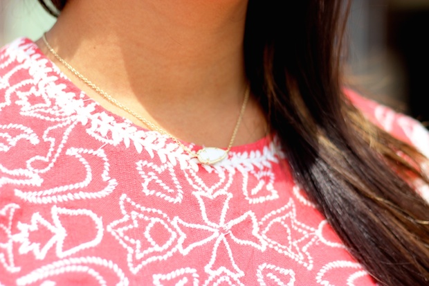 dolce vita sedona embroidered top, white embroidered shorts, kendra scott skylen ring, kendra scott skylie necklace