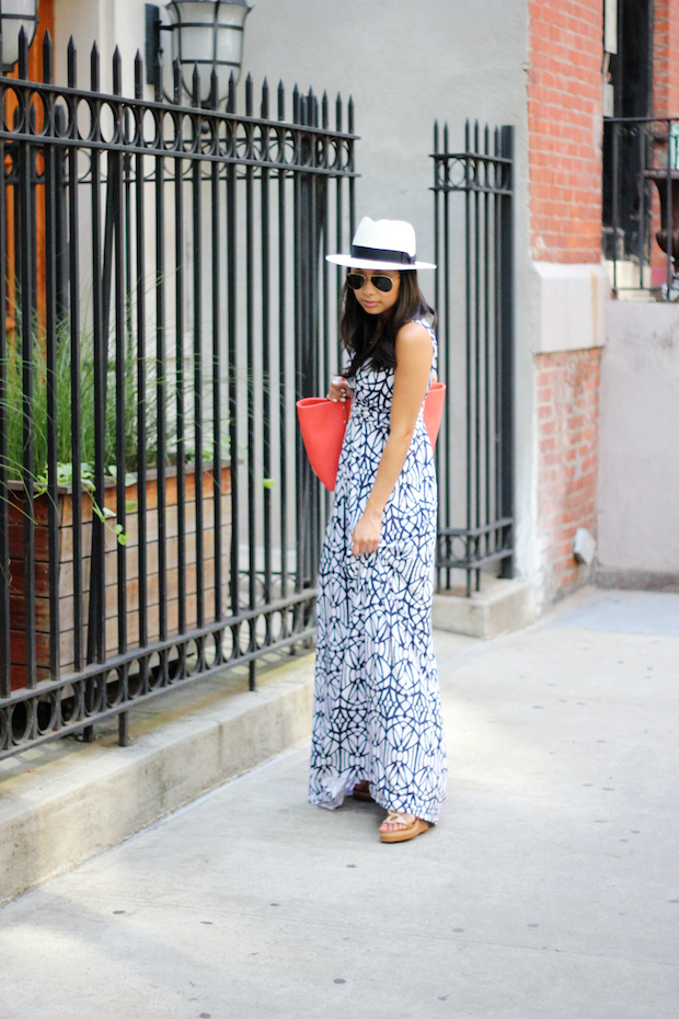 tart maxi dress, gigi new york, mini taylor tote, salmon taylor tote, summer style, christine petric, the view from 5 ft. 2