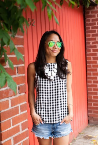 gingham top, tie back, 1.state, nordstrom, the view from 5 ft. 2, christine petric, mirrored ray bans