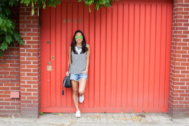 gingham top, tie back, 1.state, nordstrom, the view from 5 ft. 2, christine petric, mirrored ray bans