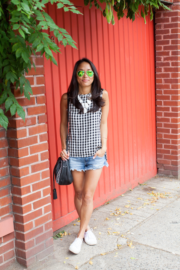 gingham top, tie back, 1.state, nordstrom, the view from 5 ft. 2, christine petric, mirrored ray bans