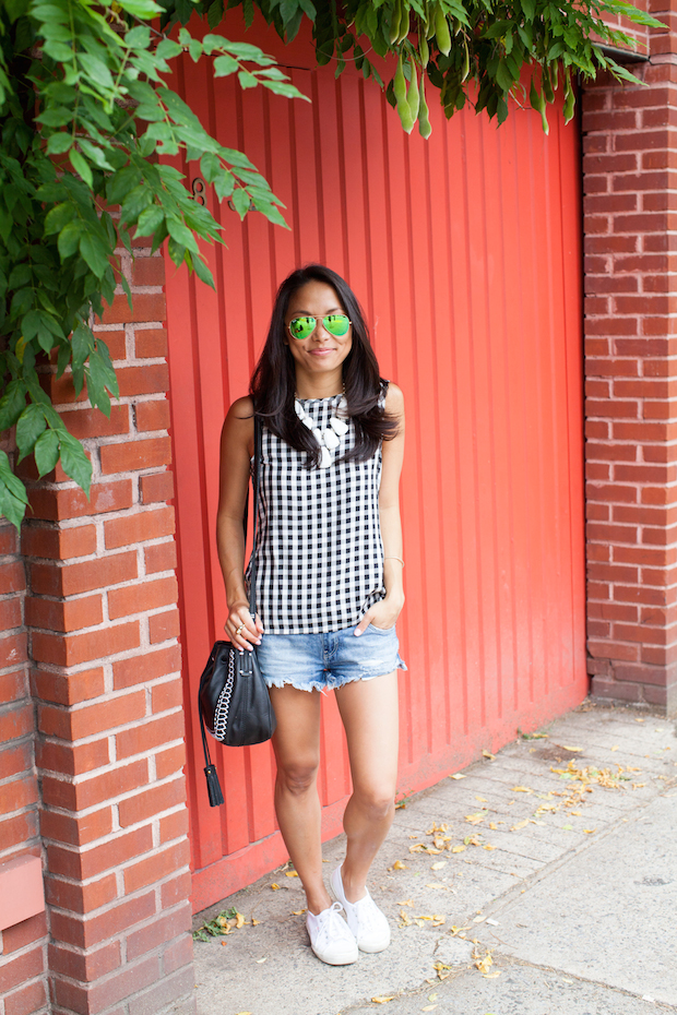 gingham top, tie back, 1.state, nordstrom, the view from 5 ft. 2, christine petric, mirrored ray bans