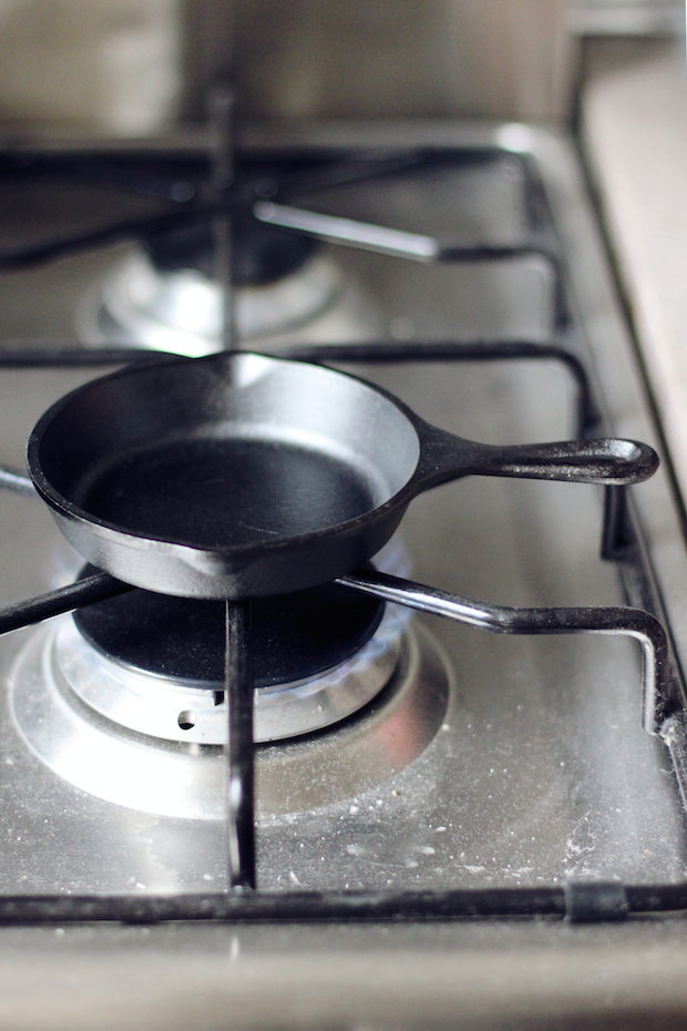 5 minute breakfast, breakfast at home, lodge cast iron skillet, nespresso, the view from 5 ft. 2