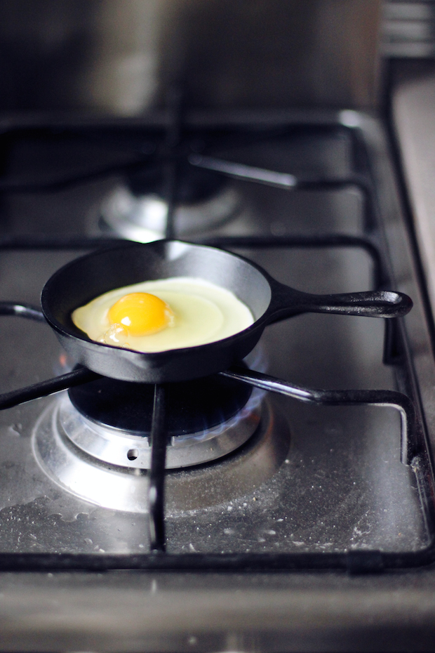 5 minute breakfast, breakfast at home, lodge cast iron skillet, nespresso, the view from 5 ft. 2