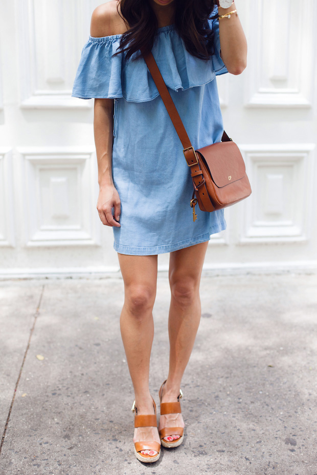 chambray off the shoulder dress, crossbody bag, summer dresses, nyc bloggers, christine petric, the view from 5 ft. 2