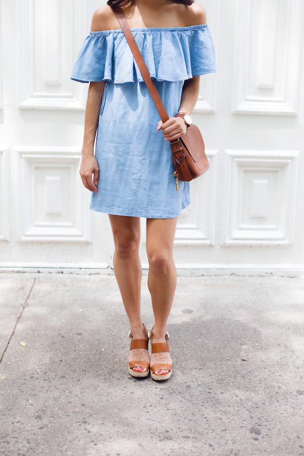 chambray off the shoulder dress, crossbody bag, summer dresses, nyc bloggers, christine petric, the view from 5 ft. 2