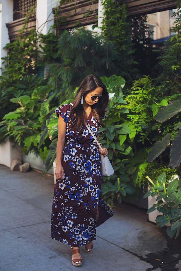 banana republic floral maxi dress, lo and sons, pearl crossbody, christine petric, the view from 5 ft. 2, ny bloggers