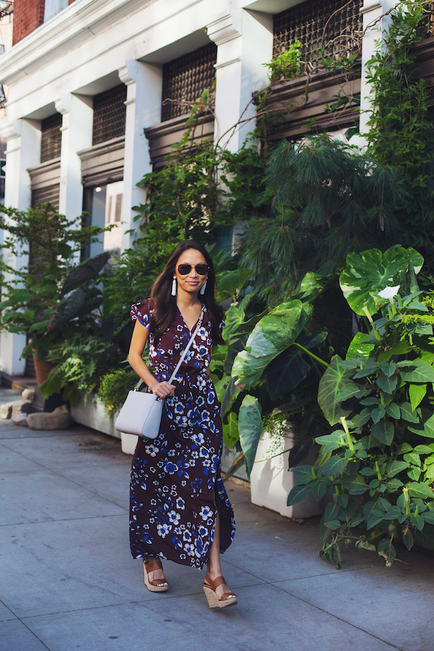 banana republic floral maxi dress, lo and sons, pearl crossbody, christine petric, the view from 5 ft. 2, ny bloggers