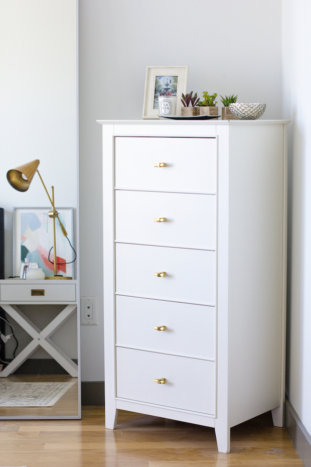 dresser hack, knob update, home improvement,  apartment hacks