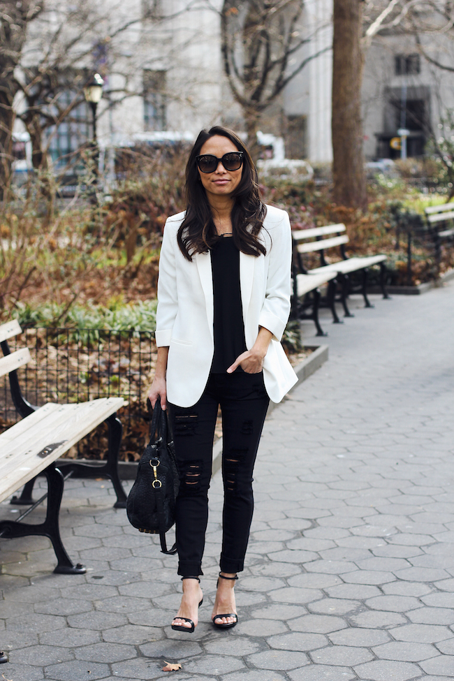 express petites, black ripped skinny jeans, boyfriend blazer, petites, the view from 5 ft. 2