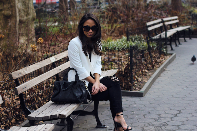 express petites, black ripped skinny jeans, boyfriend blazer, petites, the view from 5 ft. 2