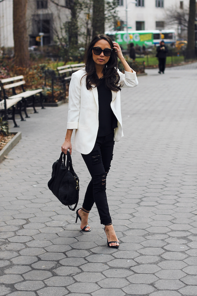 express petites, black ripped skinny jeans, boyfriend blazer, petites, the view from 5 ft. 2