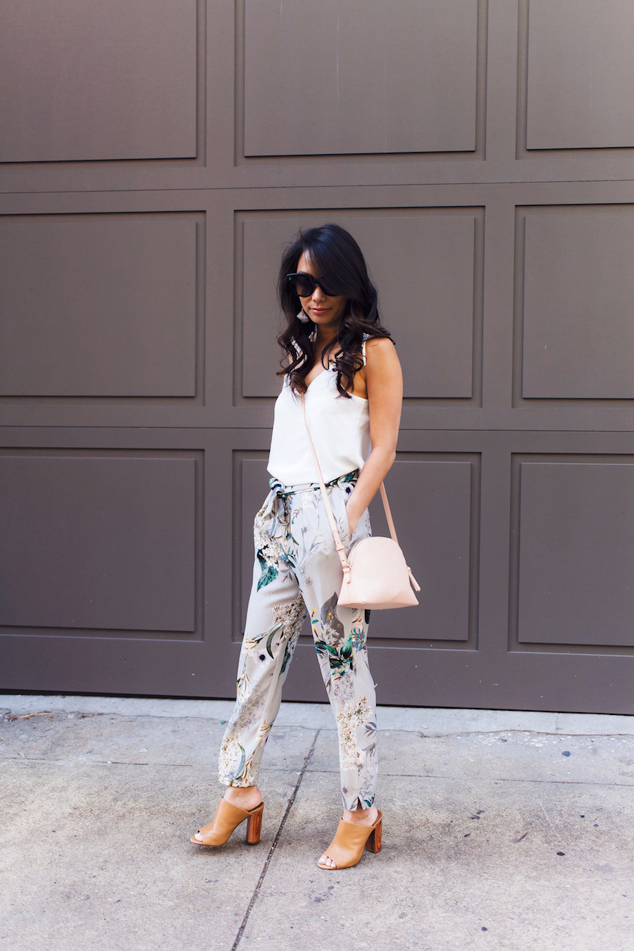 river island petites, petite pants, floral pants, mules, spring outfit ideas, the view from 5 ft. 2