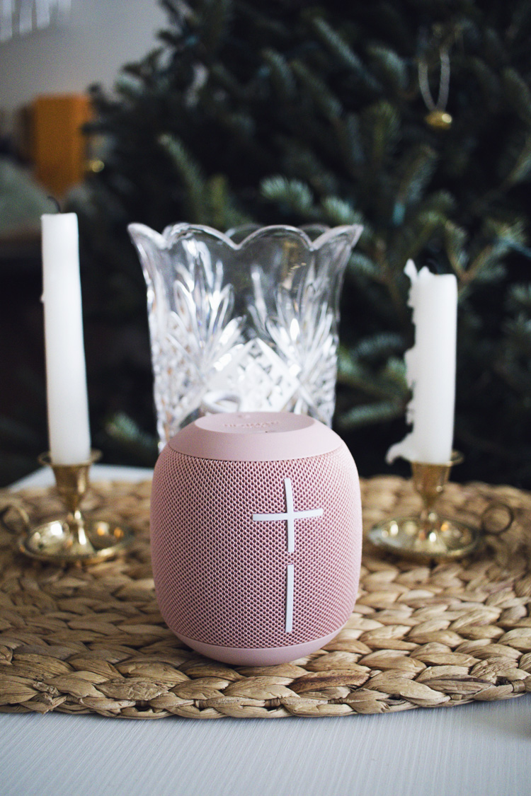 urban outfitters gifts, entertaining gifts