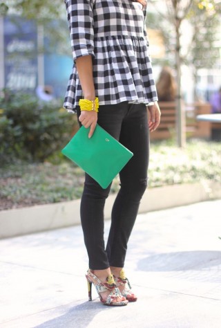 gingham top, peplum top, asos gingham, black ripped skinny jeans, leatherology clutch